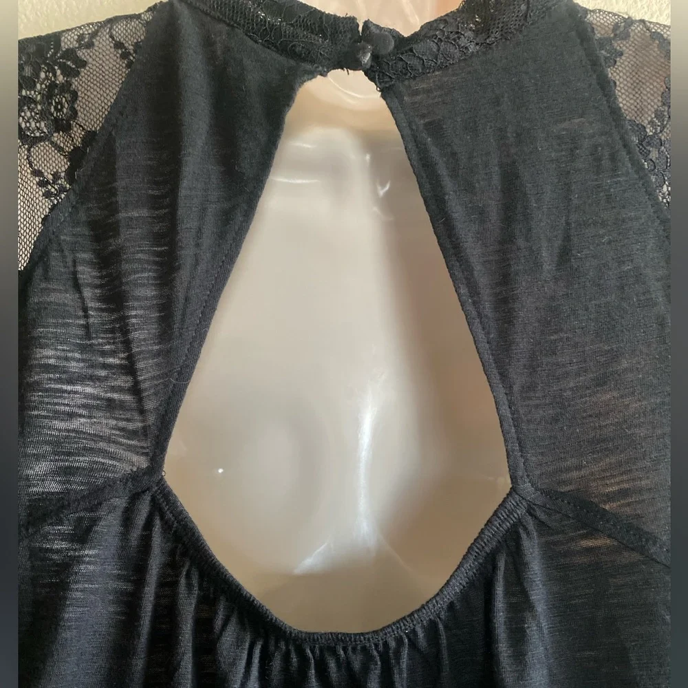 NWOT Disney’s Nightmare Before Christmas black lace hi-lo top - Picture 6 of 11